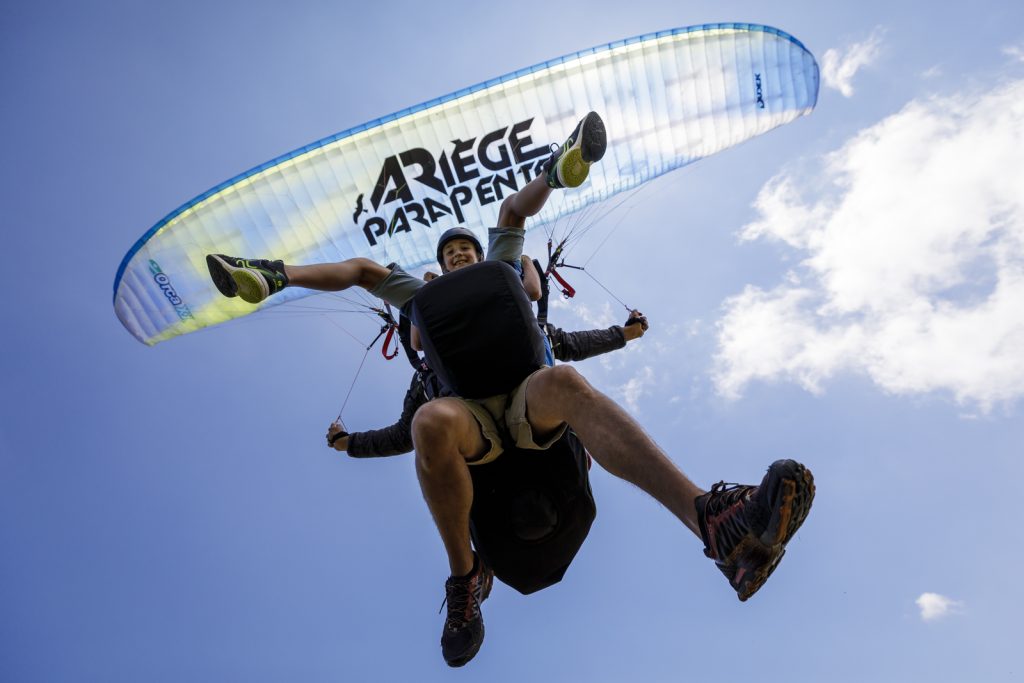 Pour les petits et pour les grands, le parapente au Prat d'Albis accessible à tous !