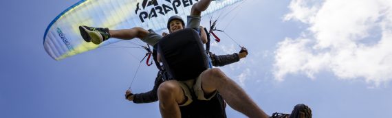 Pour les petits et pour les grands, le parapente au Prat d’Albis accessible à tous !